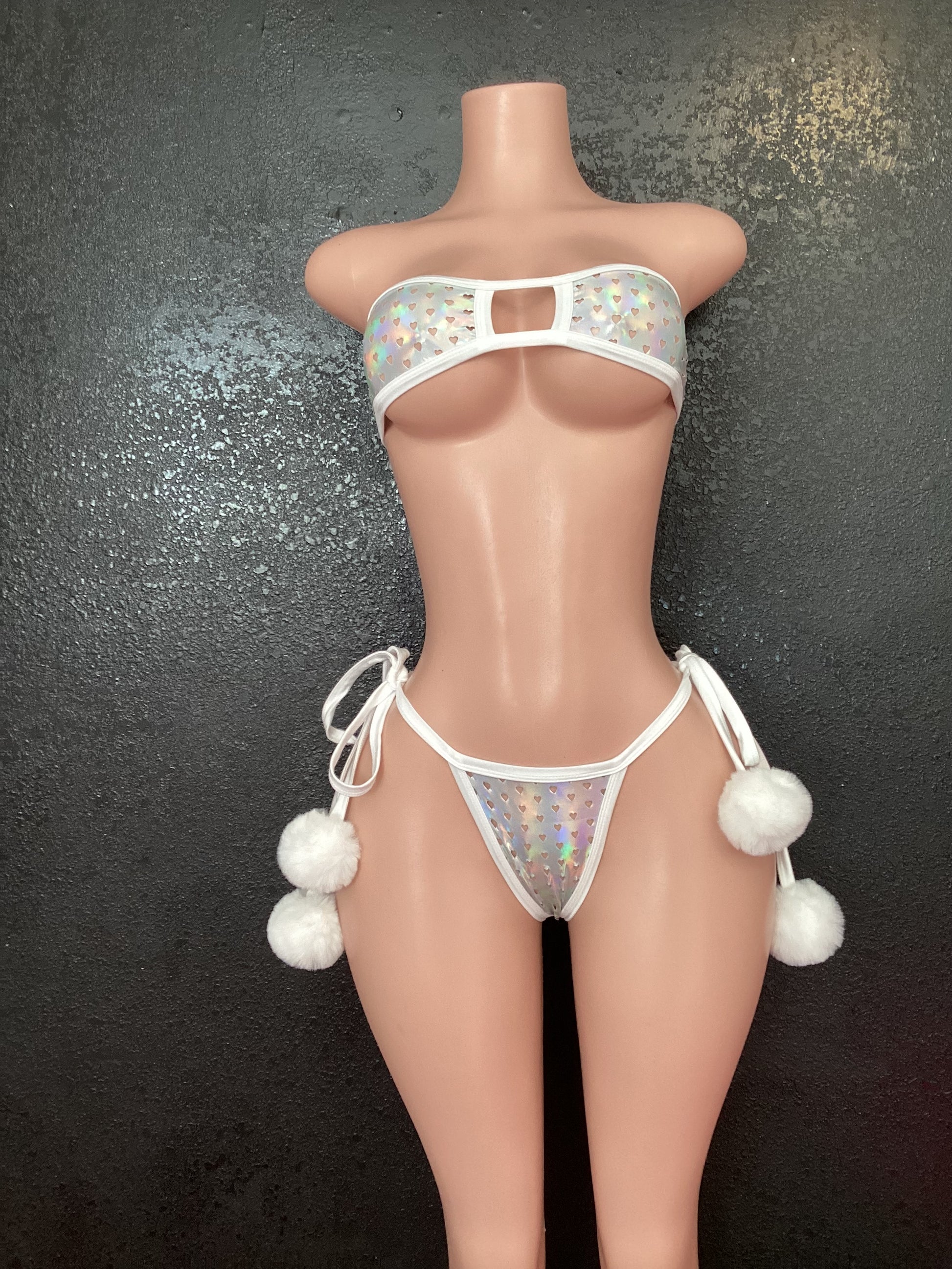 Cut out heart bikini