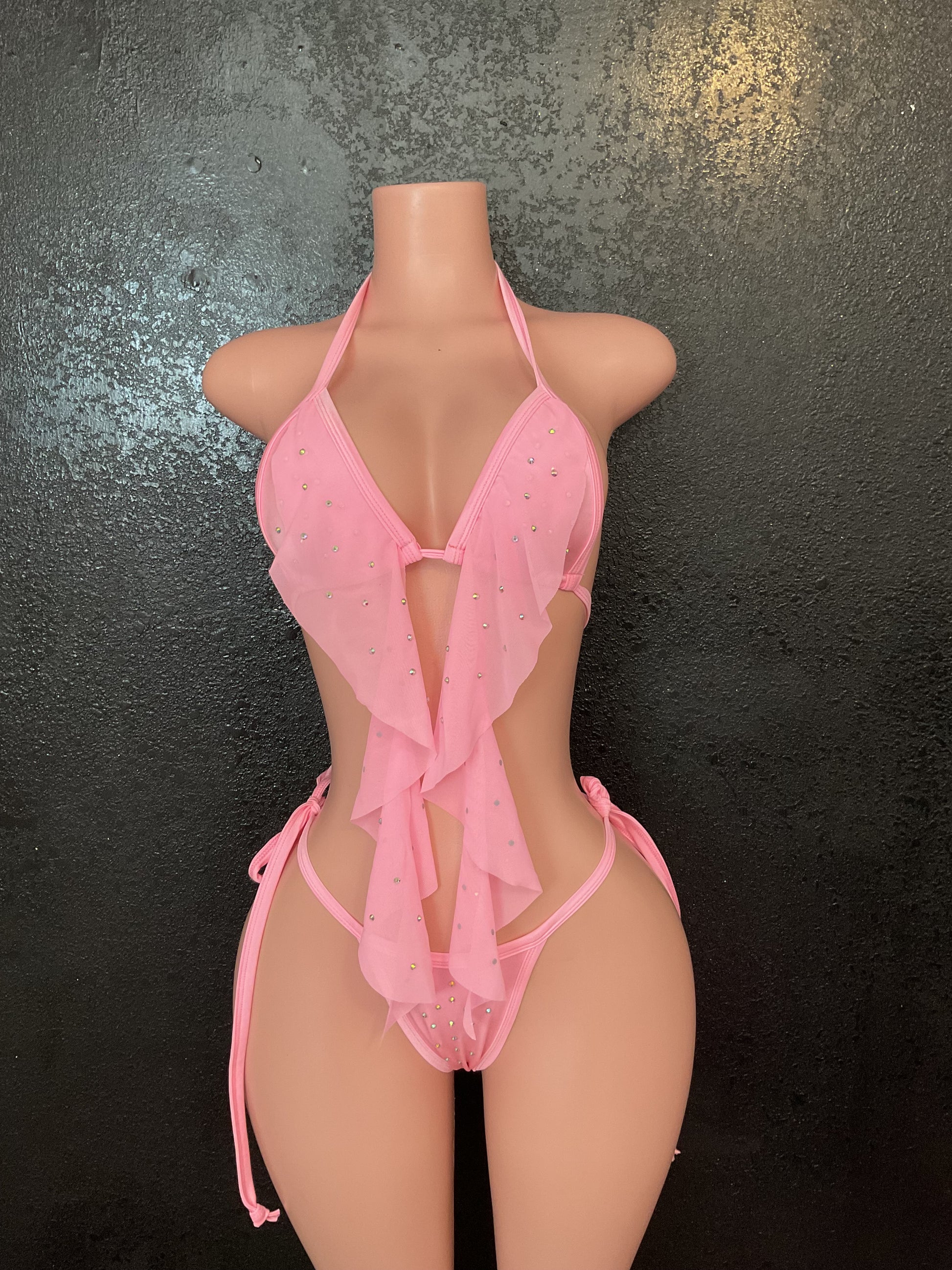 Ruffle thong bikini