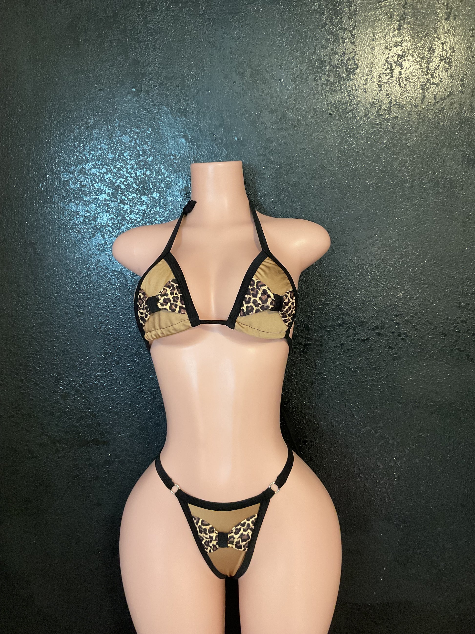Bow g string bikini