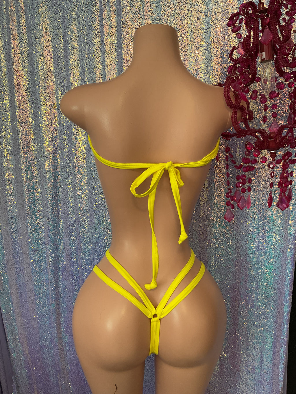 Lace thong set