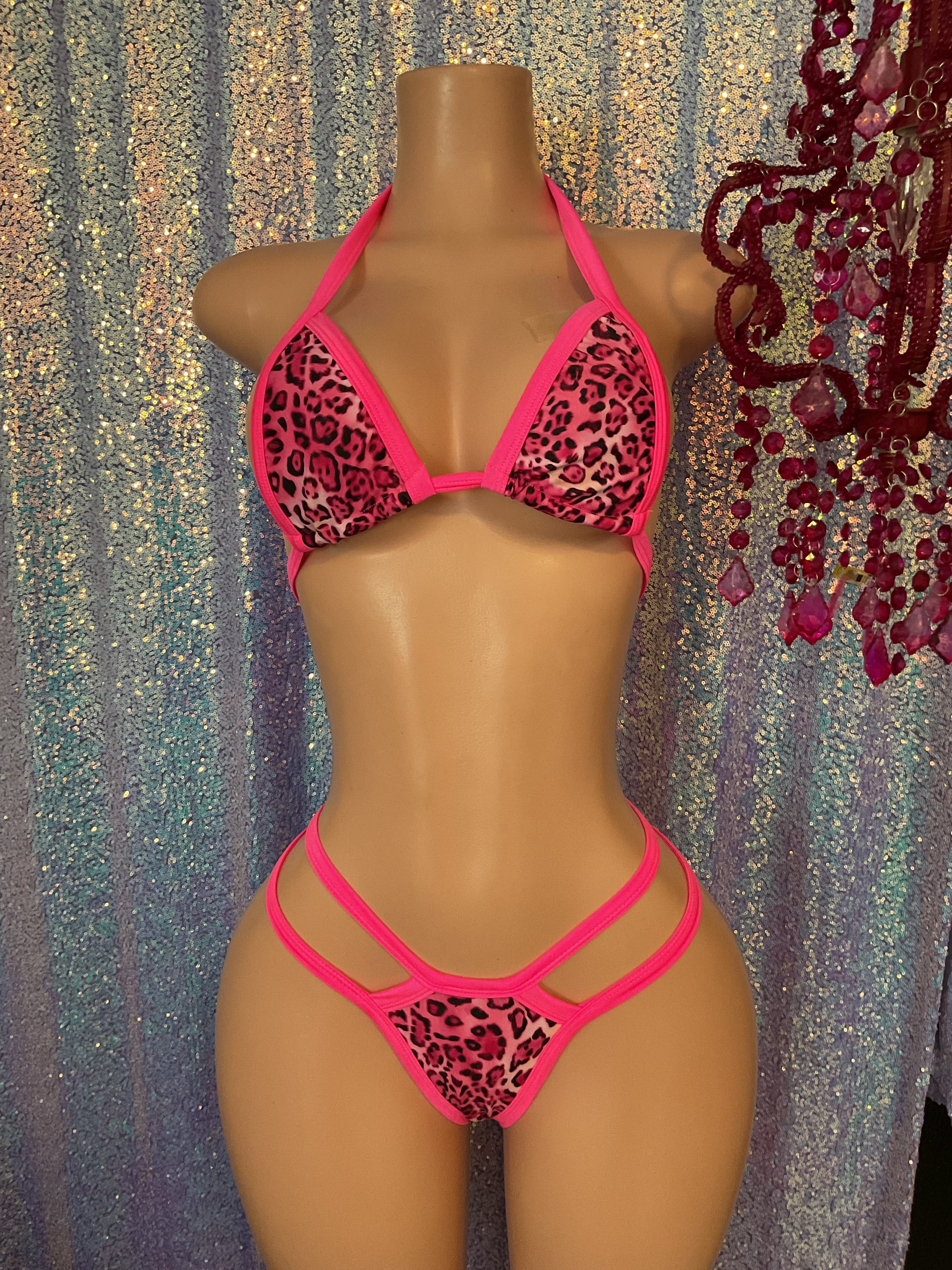 Leopard thong bikini