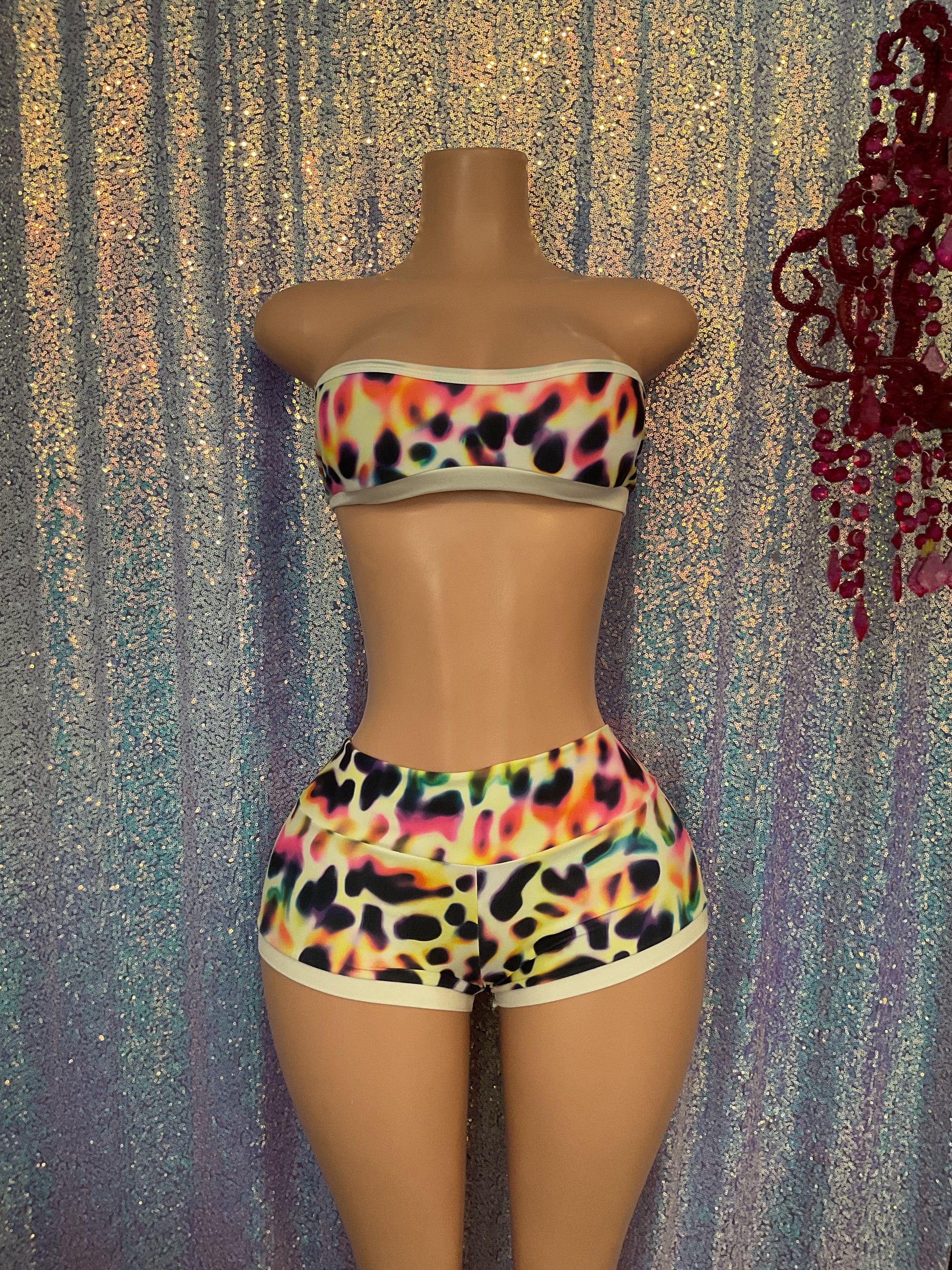 Booty short set