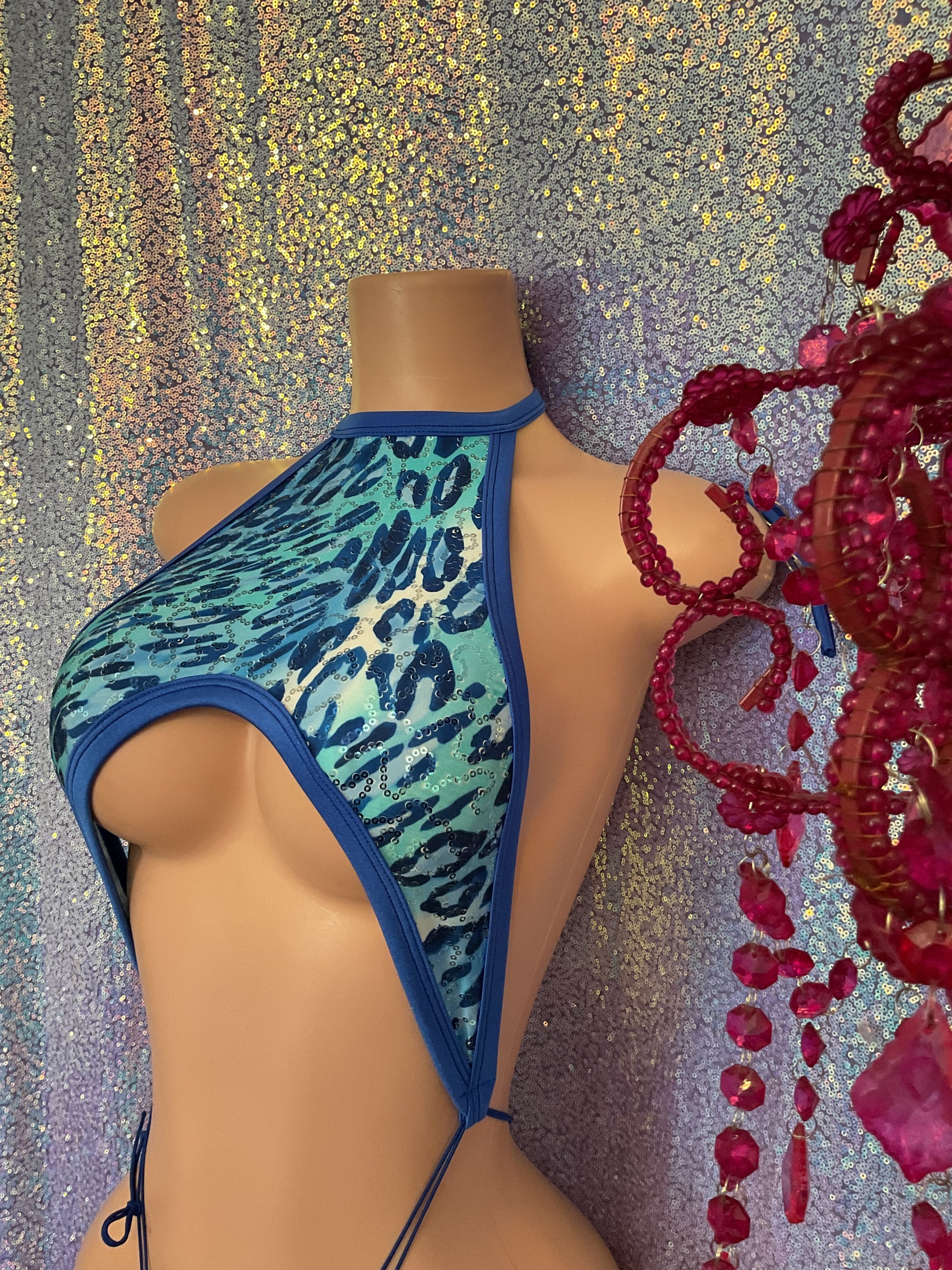 Sequin sling