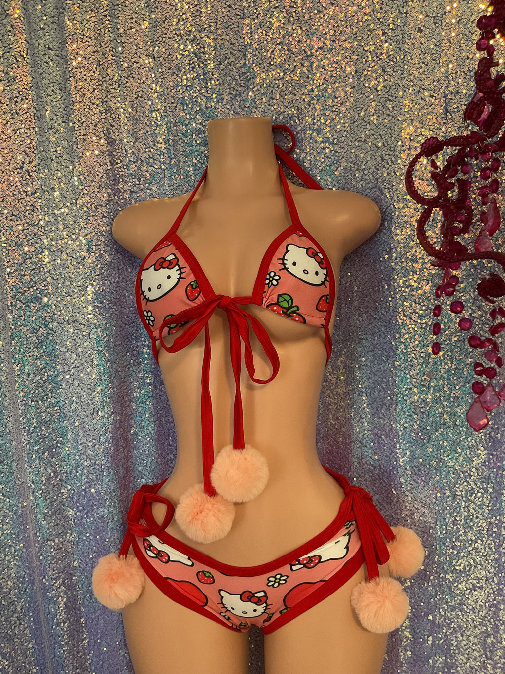 Pom Pom booty shorts