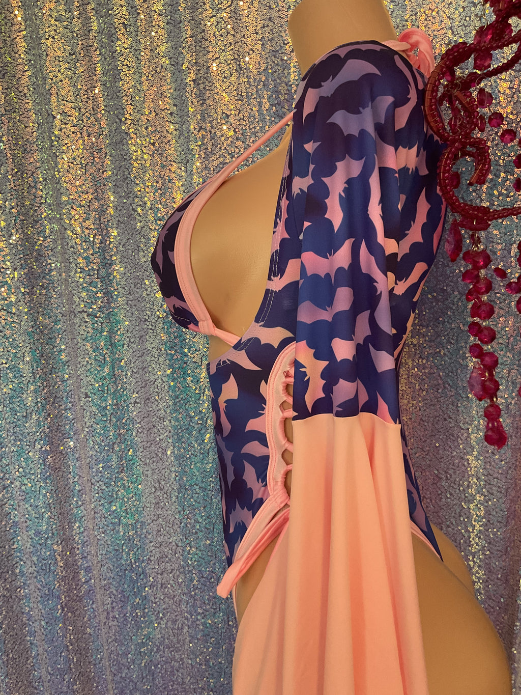 Fairy sleeve cut out romper
