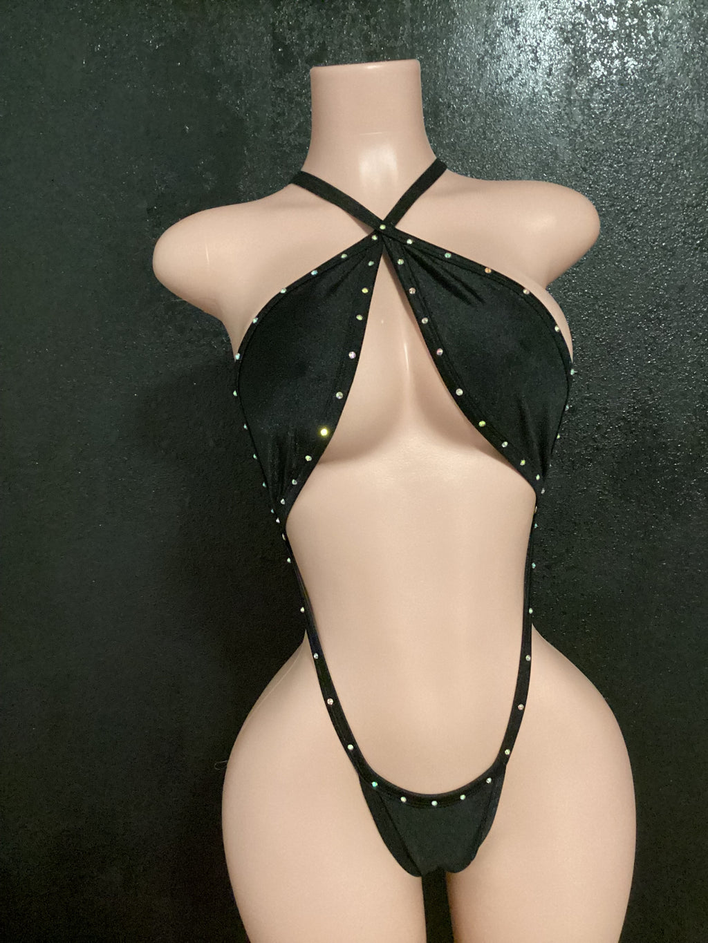 Sling one piece