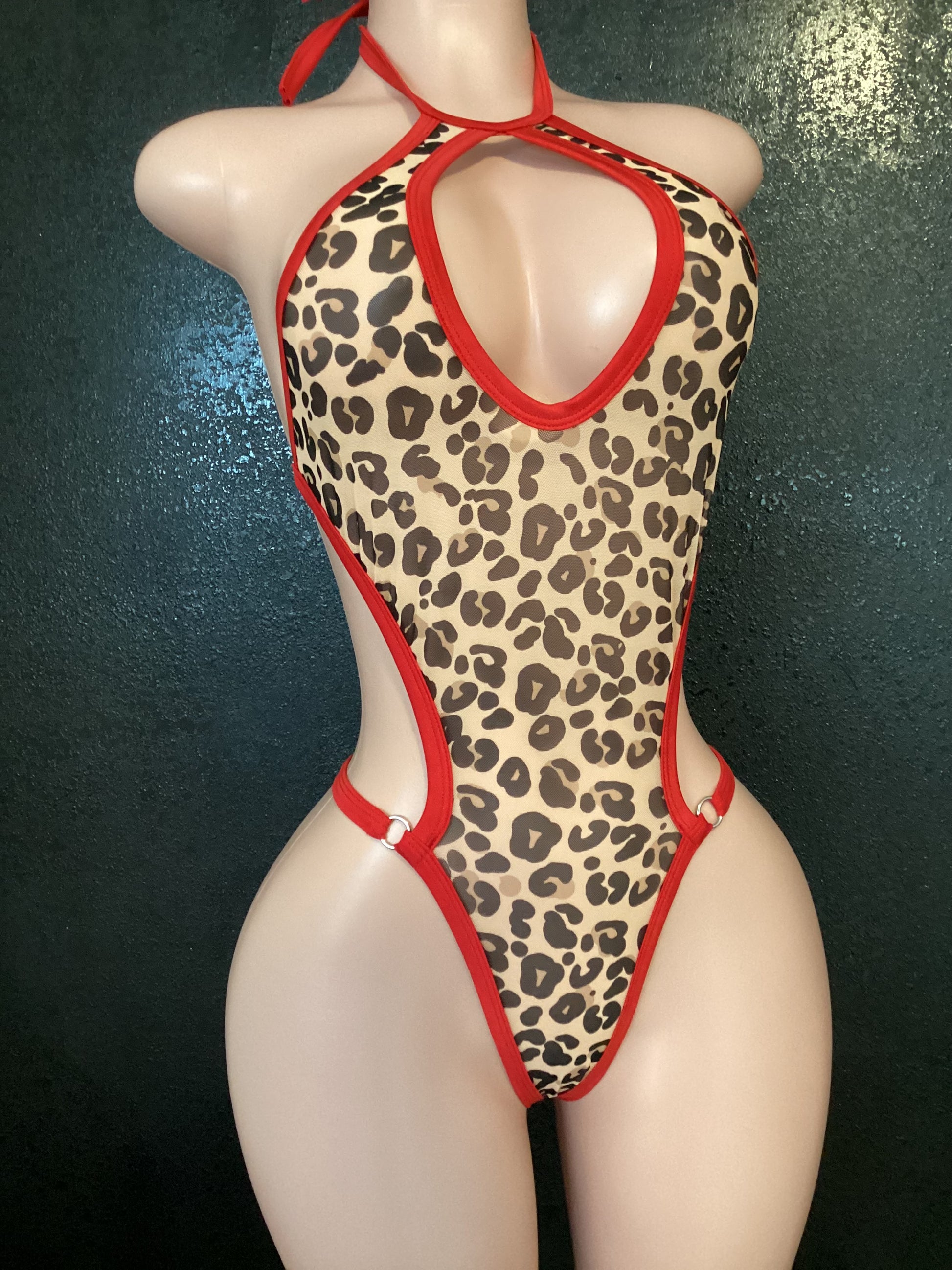 Leopard keyhole one piece