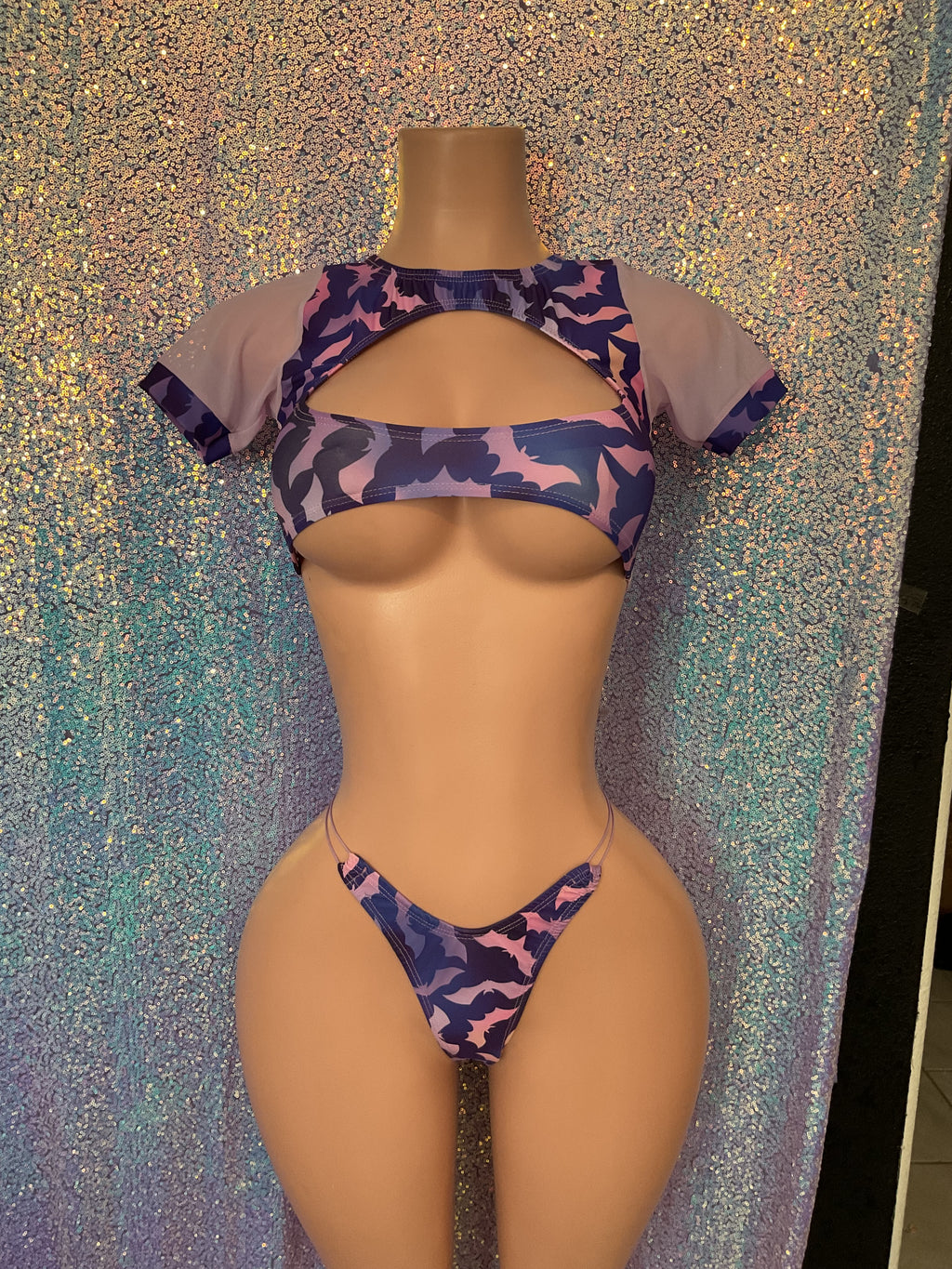 Mini crop top thong set