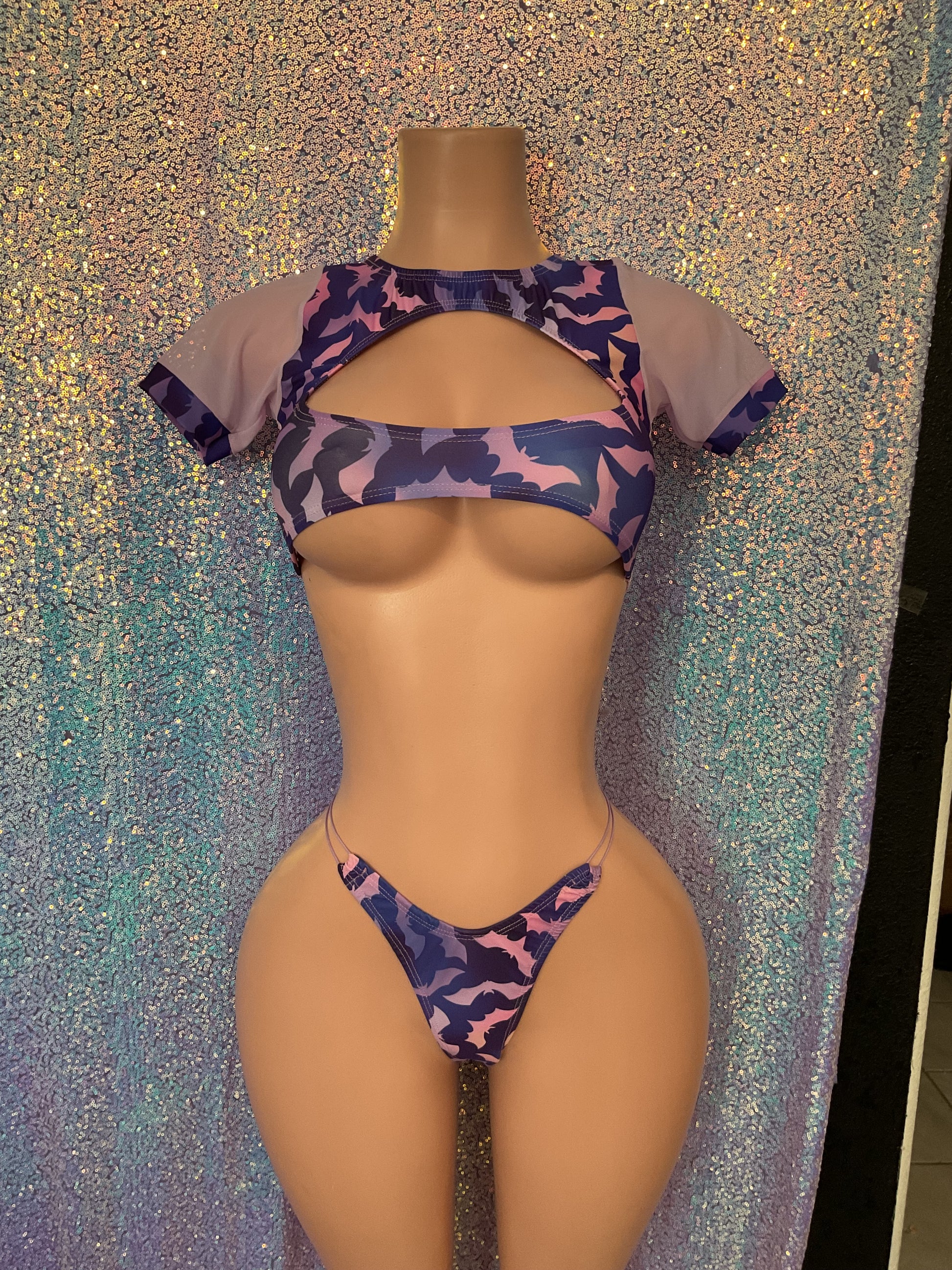 Mini crop top thong set