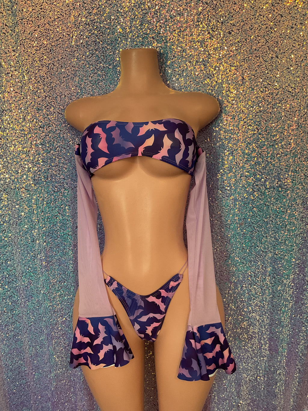 Bell sleeve thong set