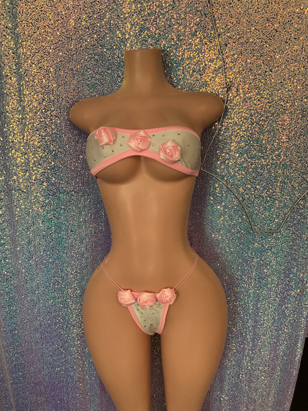 Rose thong bikini