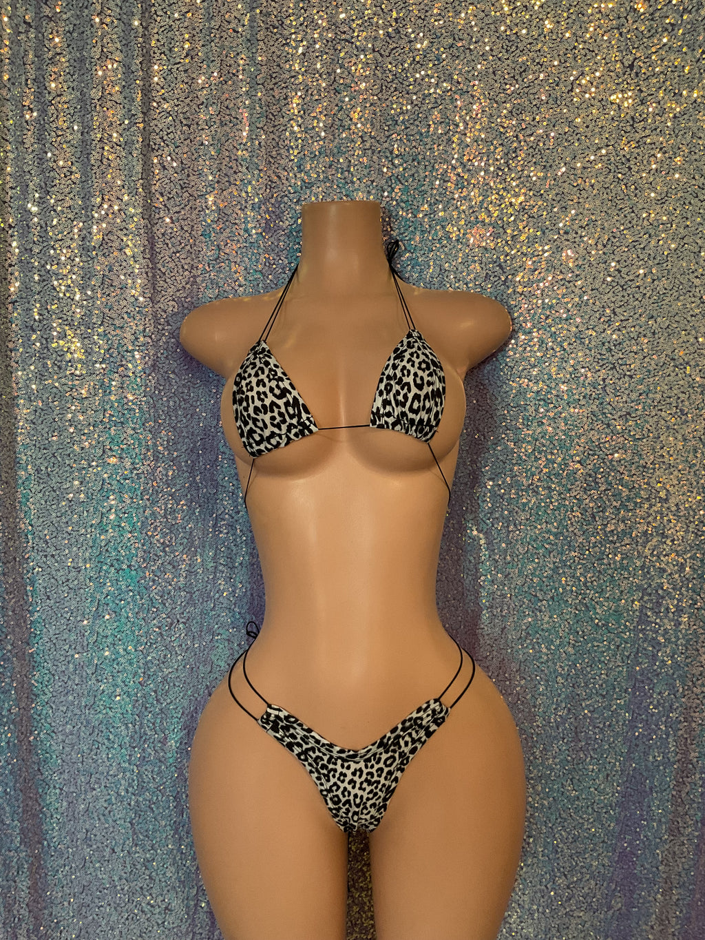 Thong leopard set
