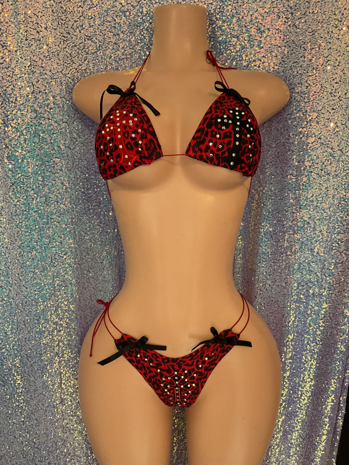 Cross thong set