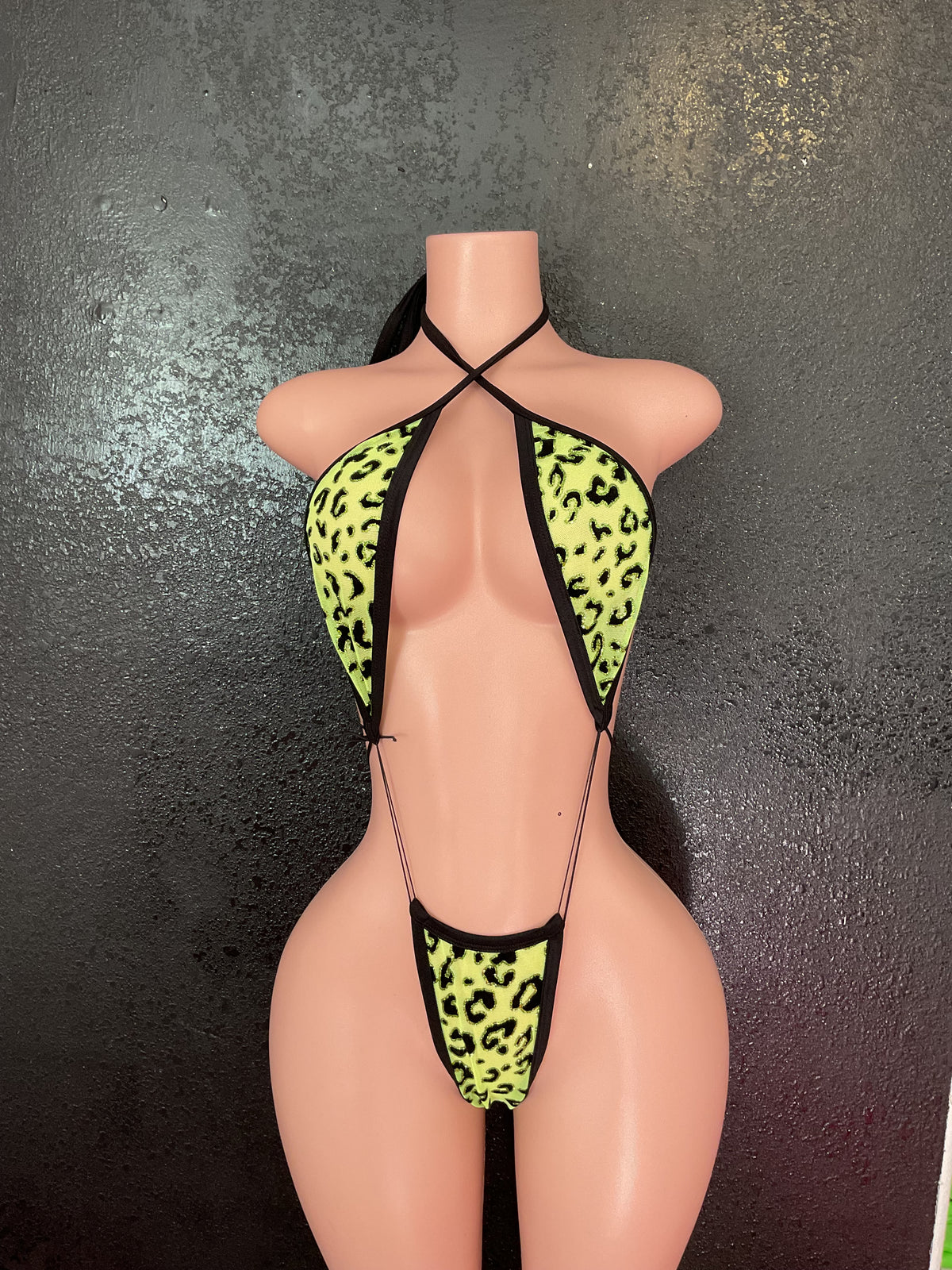 Sling and skirt mesh leopard