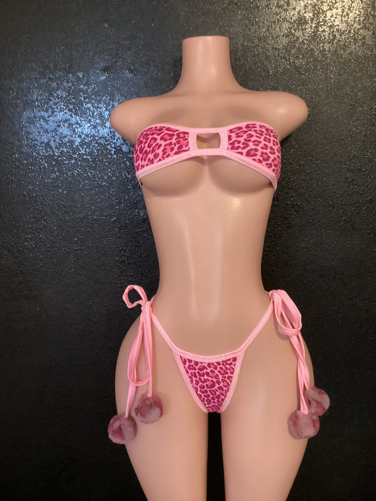 Ponk leopard Pom Pom g string bikini