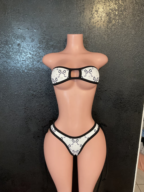 Bow thong set