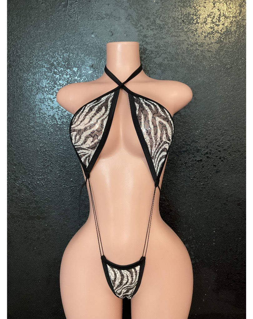 Sling and sarong style cover