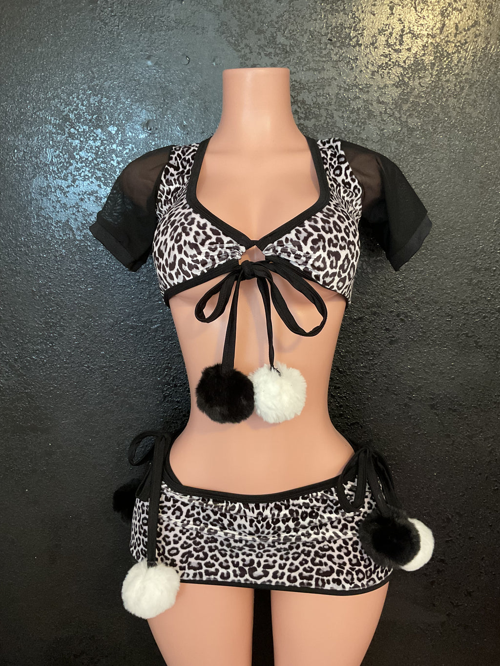 Leopard skirt set g string included