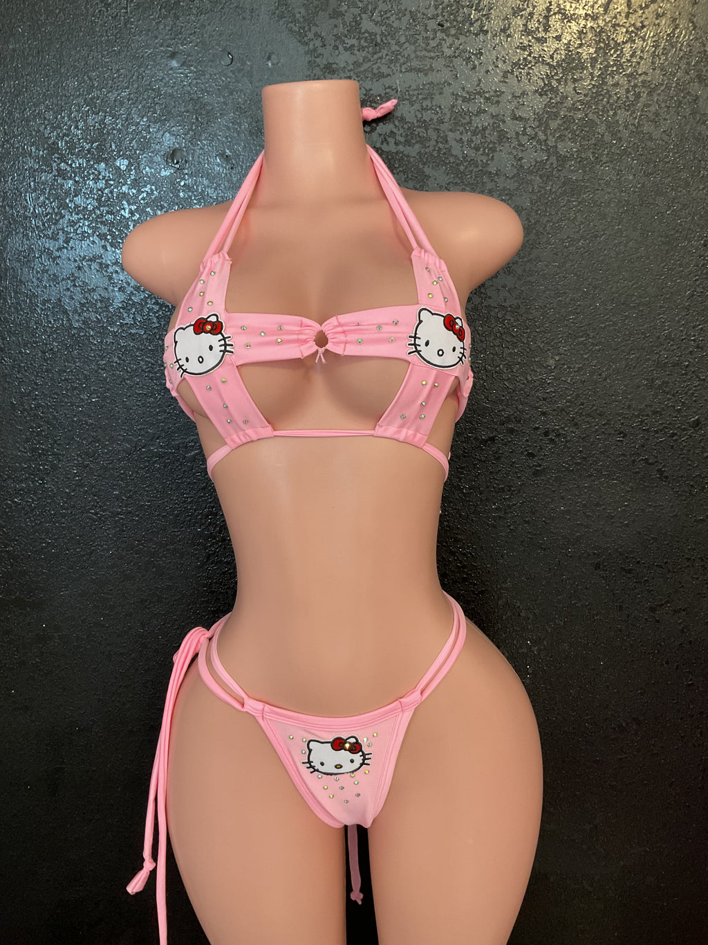 Bandage bikini larger top