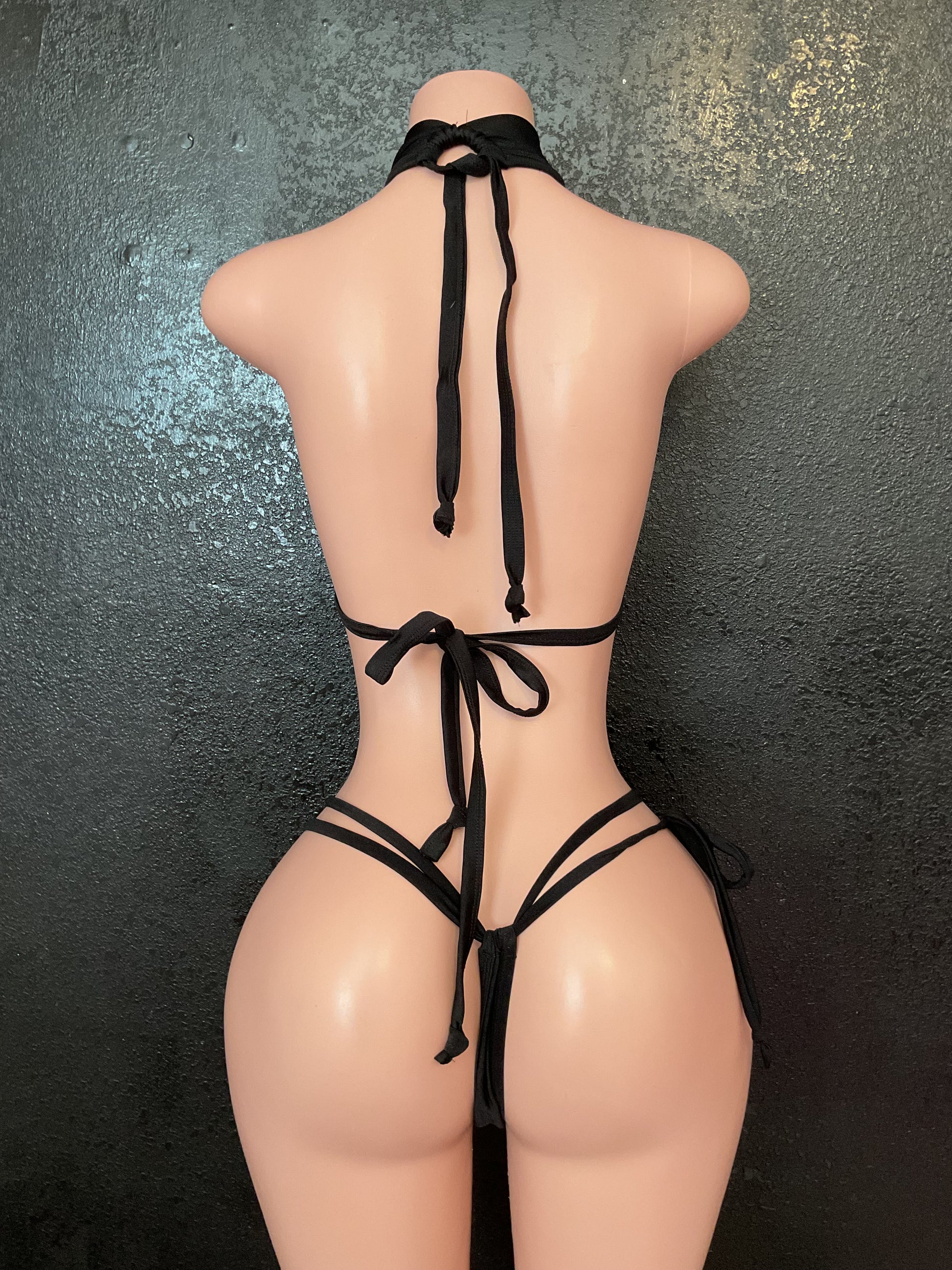 Thong bikini set