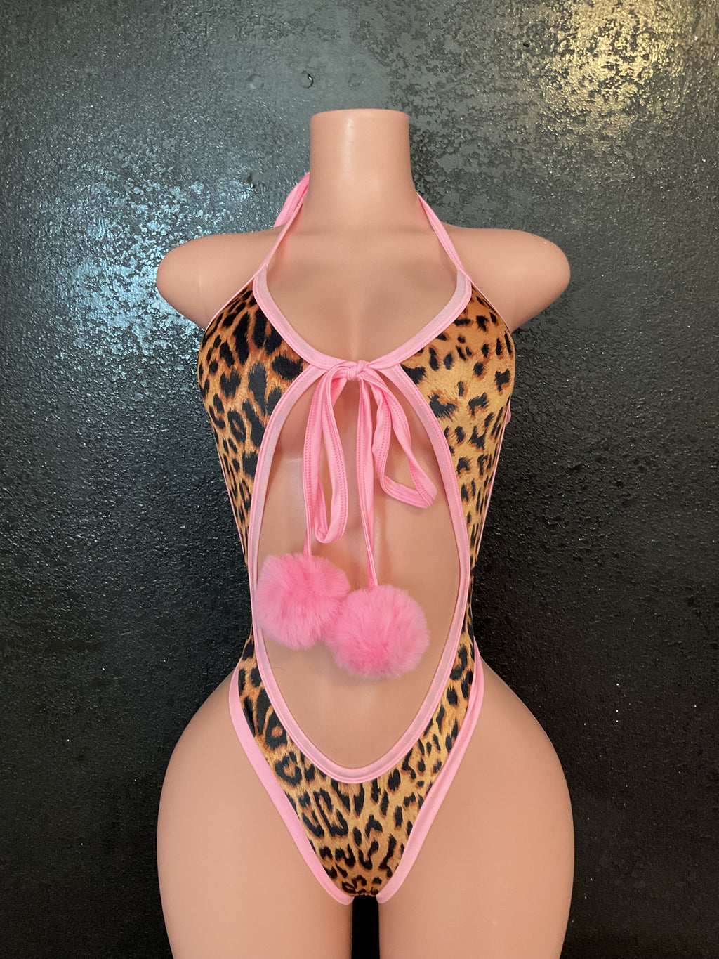 Pom Pom thong velvet leopard