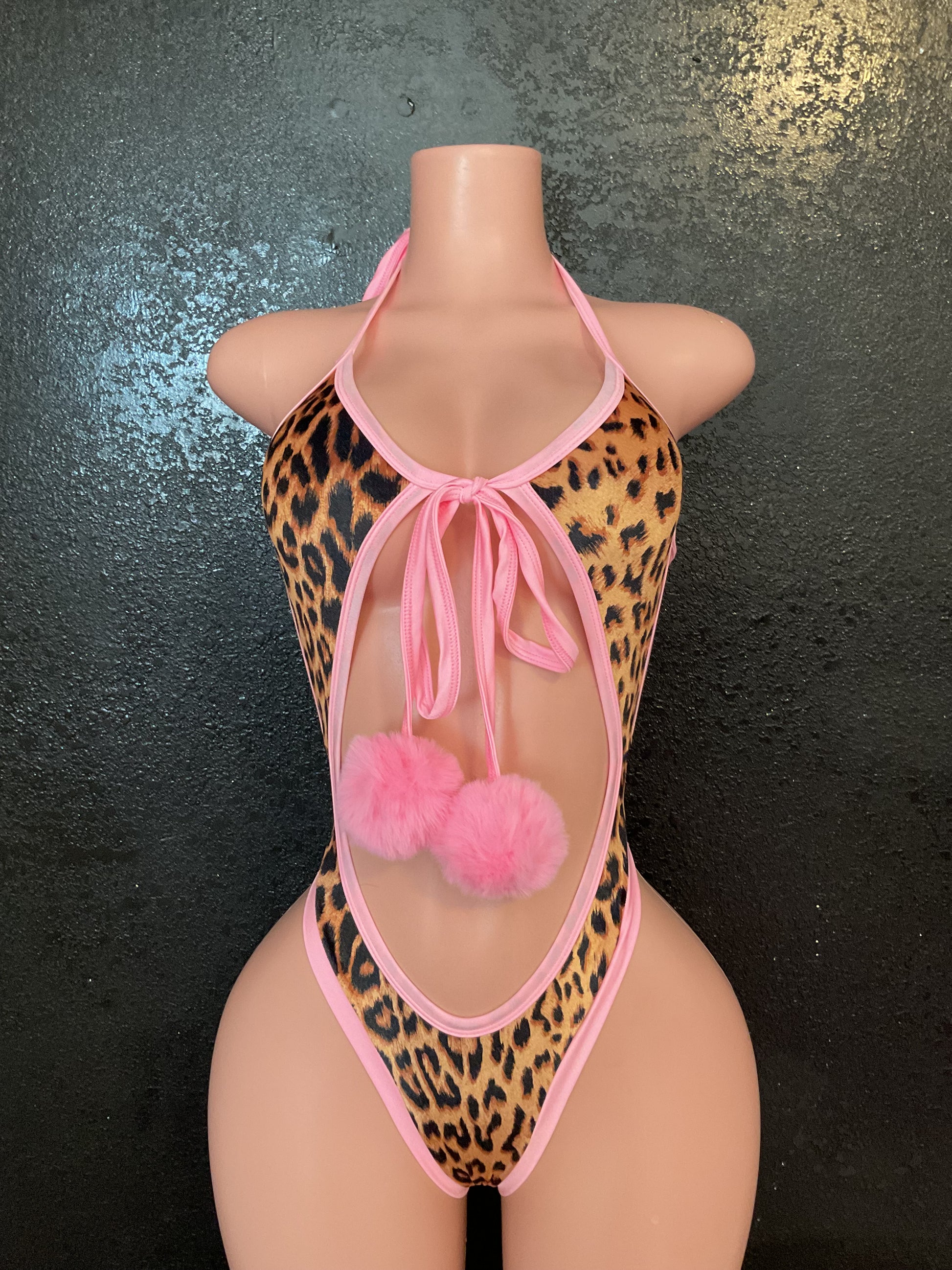 Pom Pom thong velvet leopard