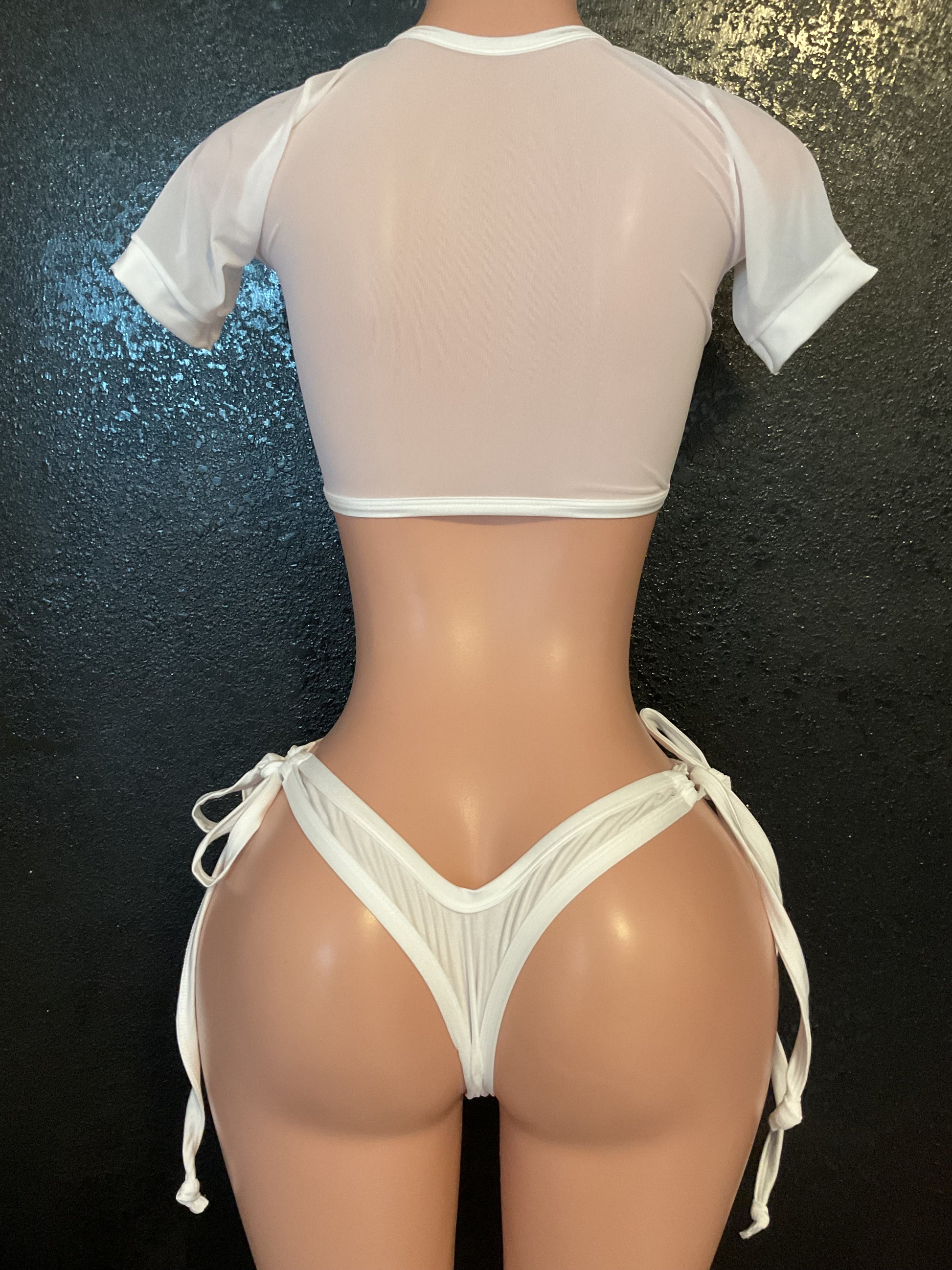 Short sleeve thong set