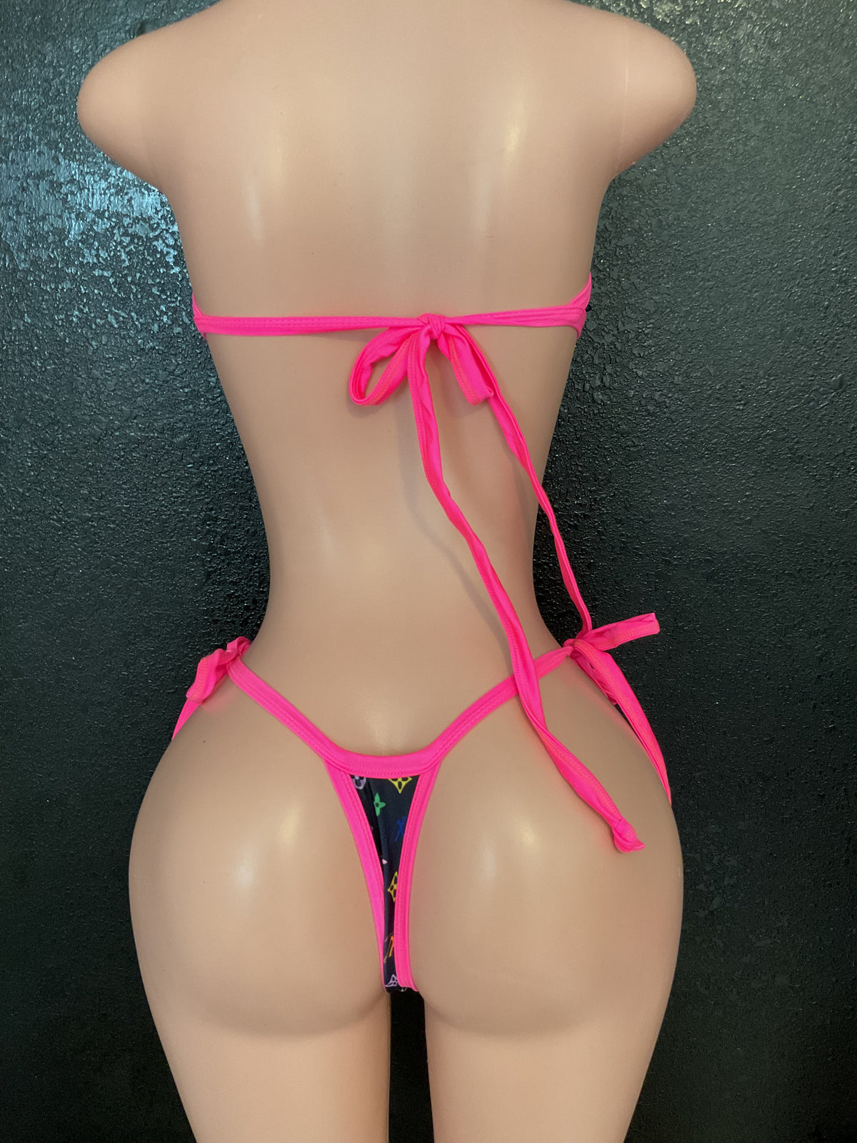Thong bikini