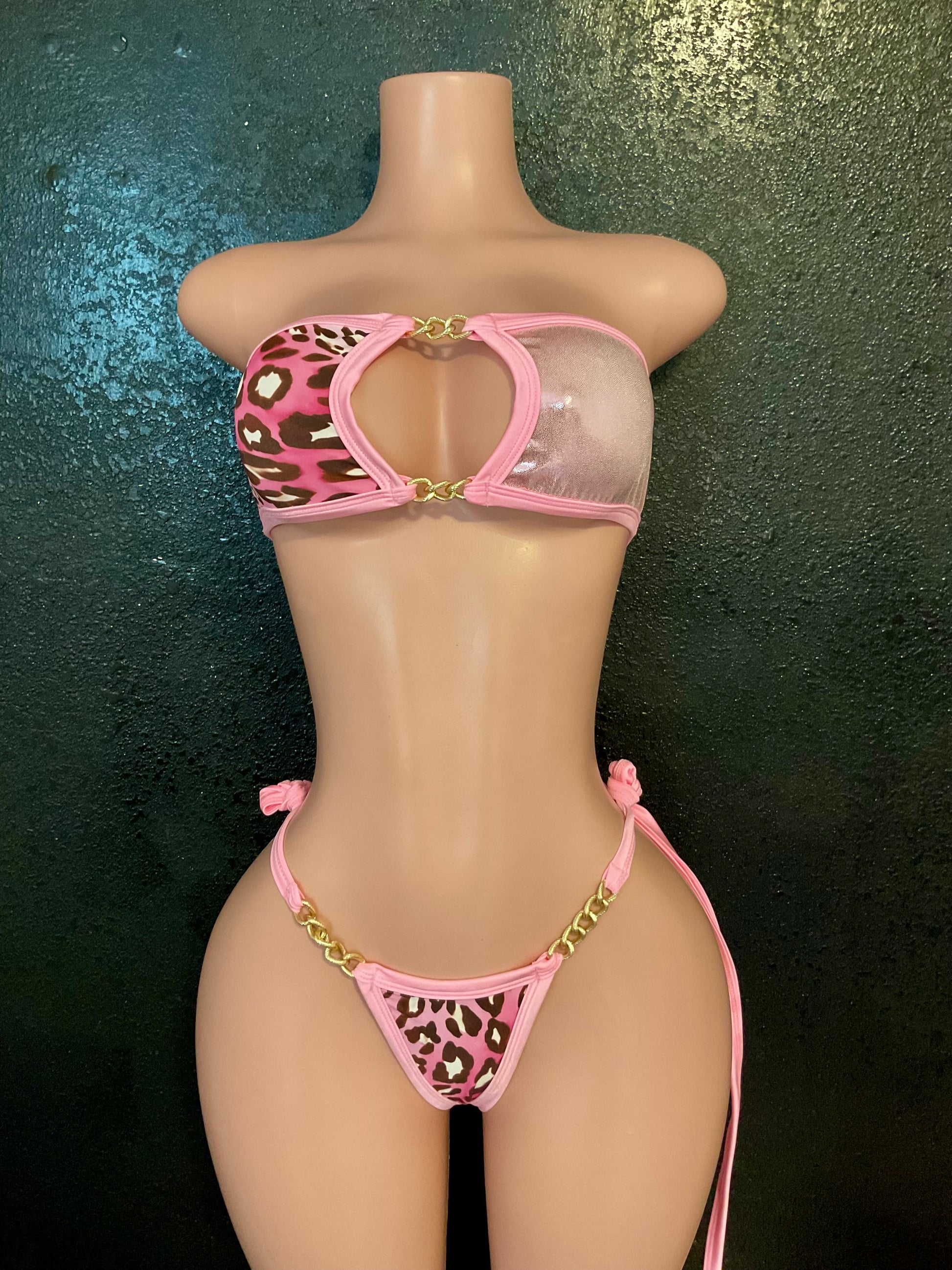 Leopard bikini