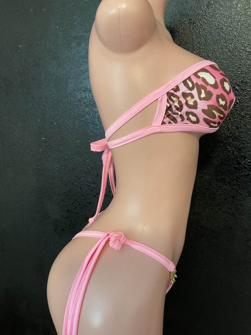 Leopard bikini