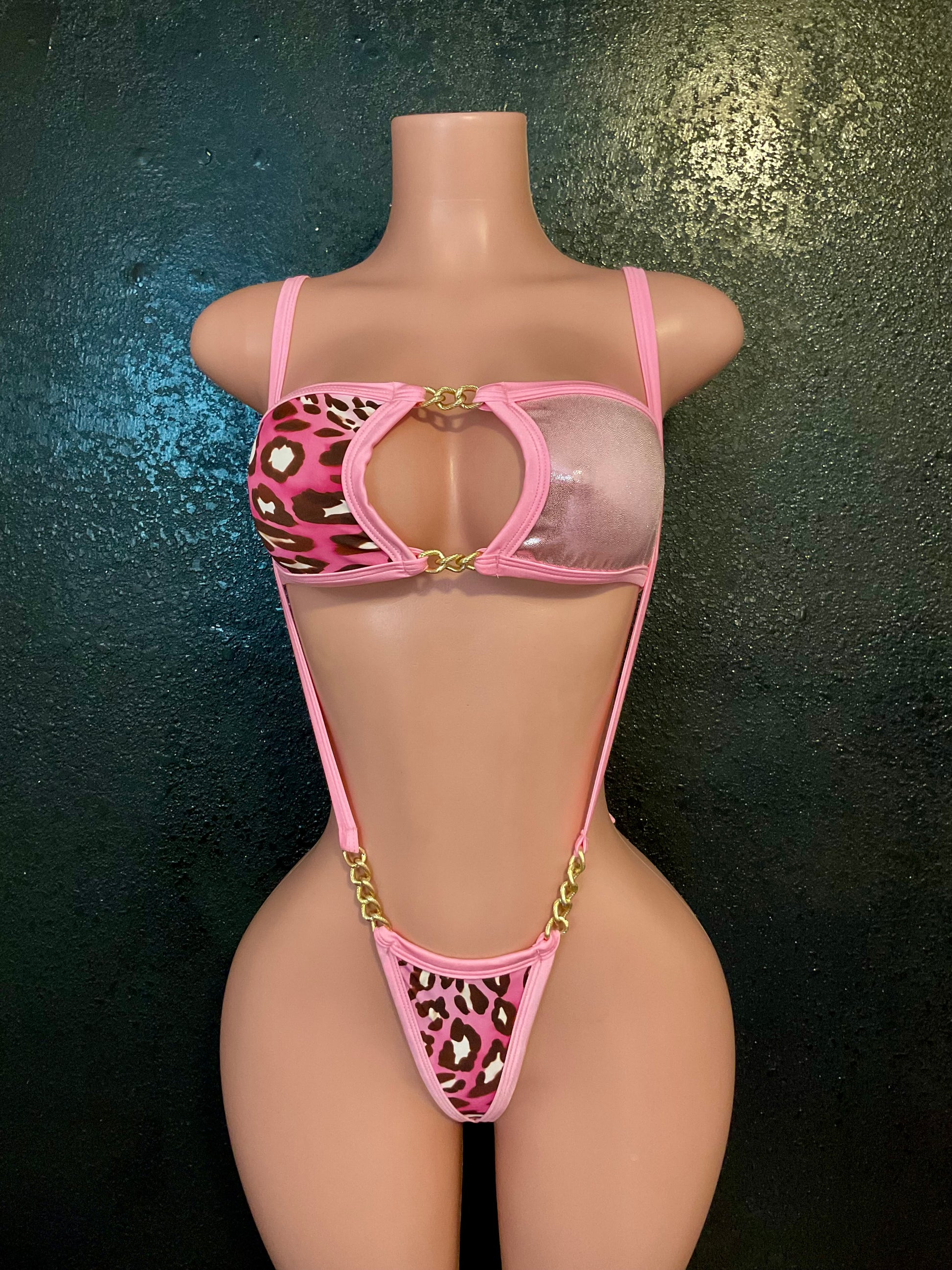 Leopard bikini