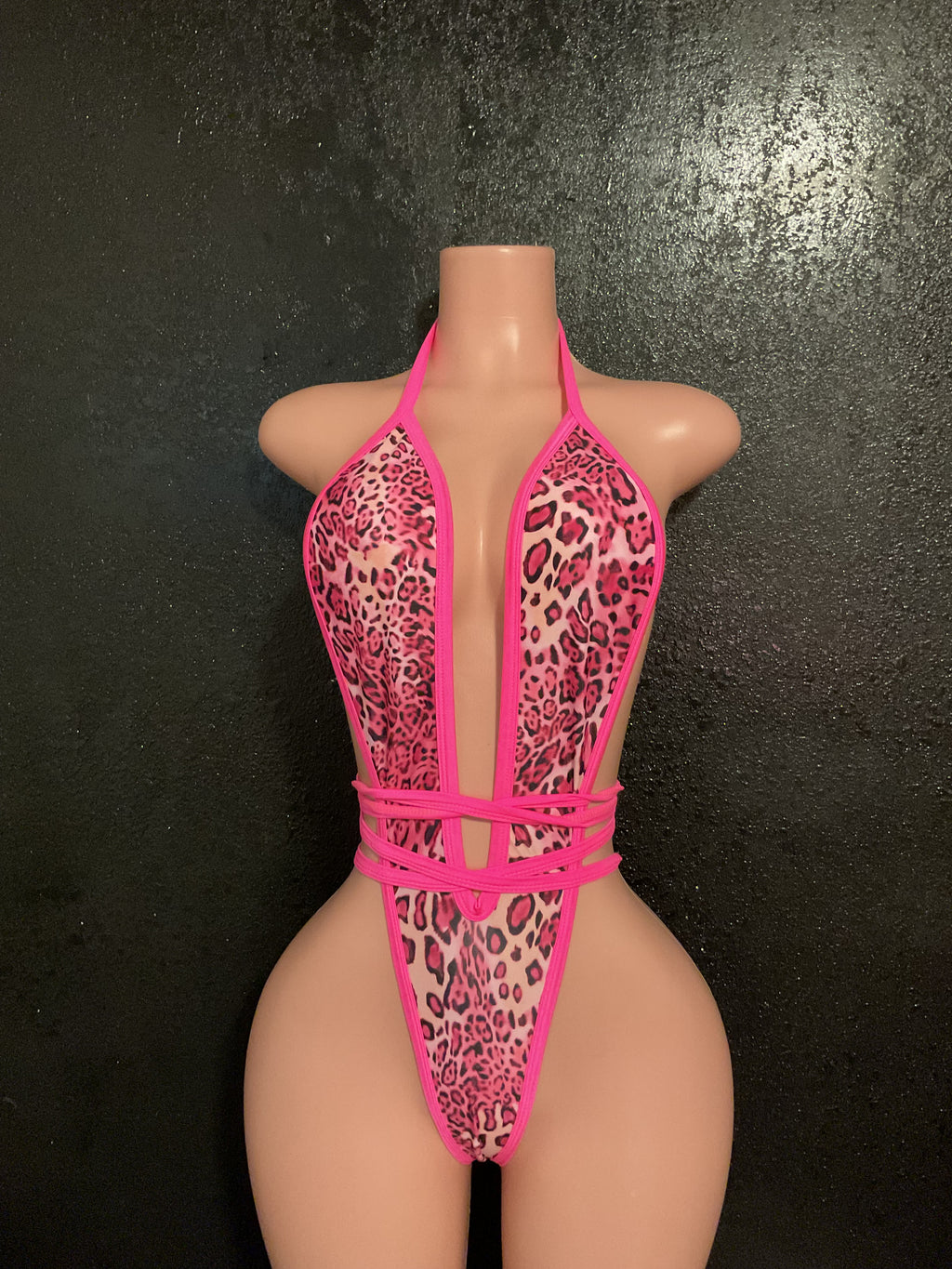 Leopard wrap