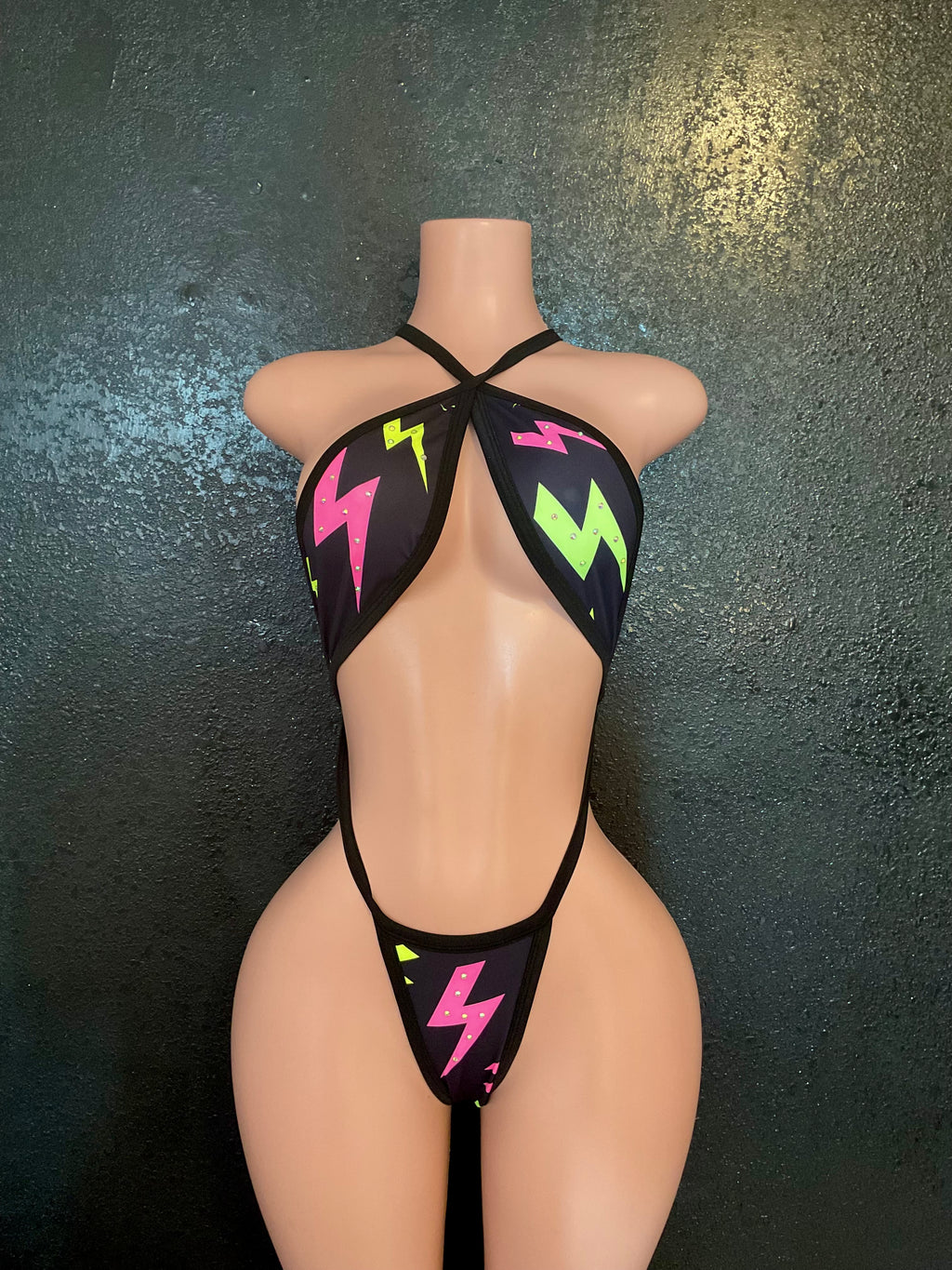 Lightning bolt sling