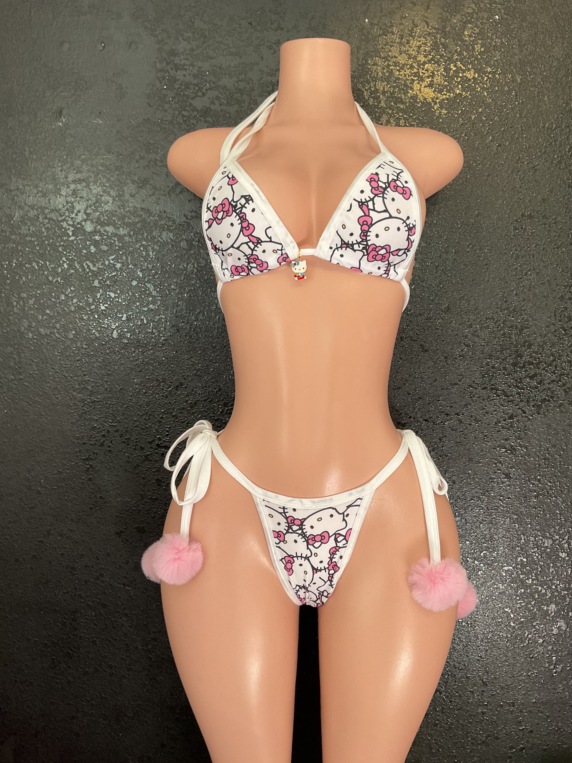Pom Pom thong bikin8